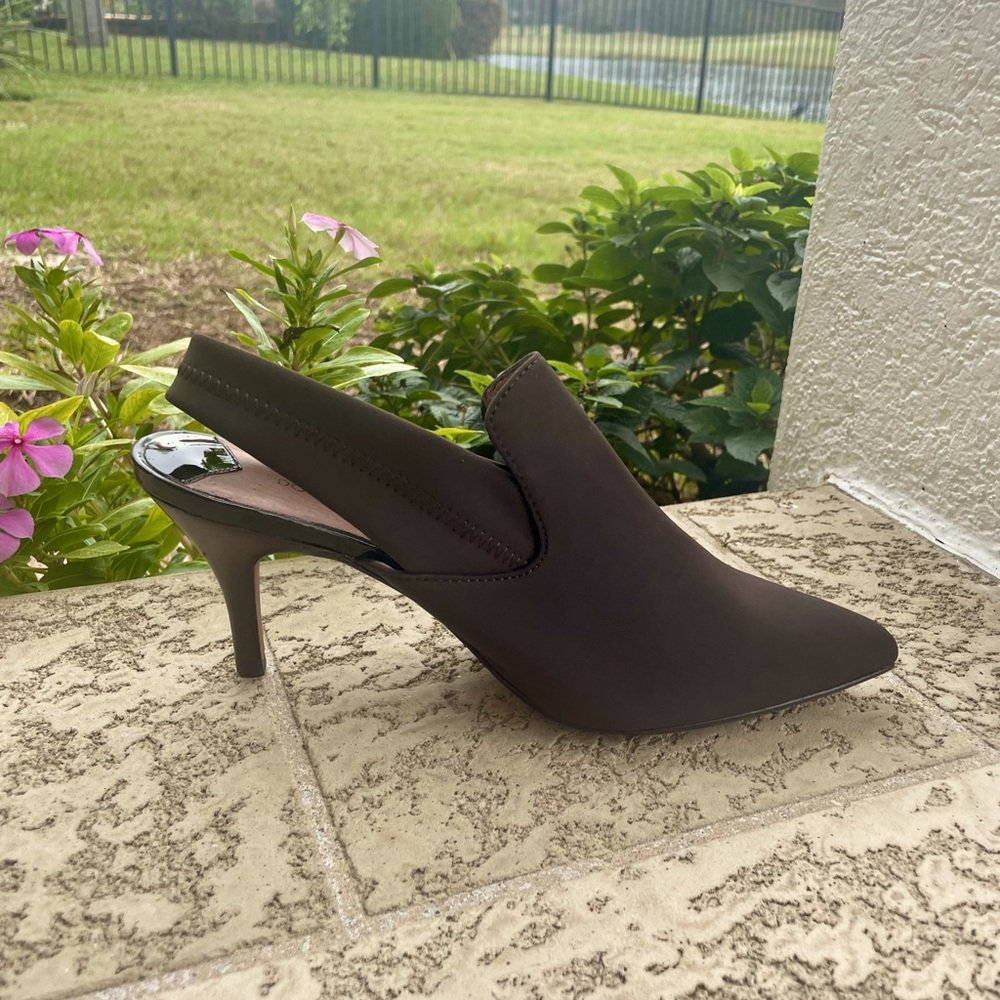 Donald Pliner Women’s 8M Brown Bootie Slingback Heels